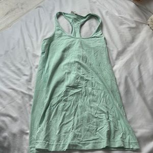 Lululemon workout tank